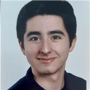 Studente per aiuto compiti, durante l'estate